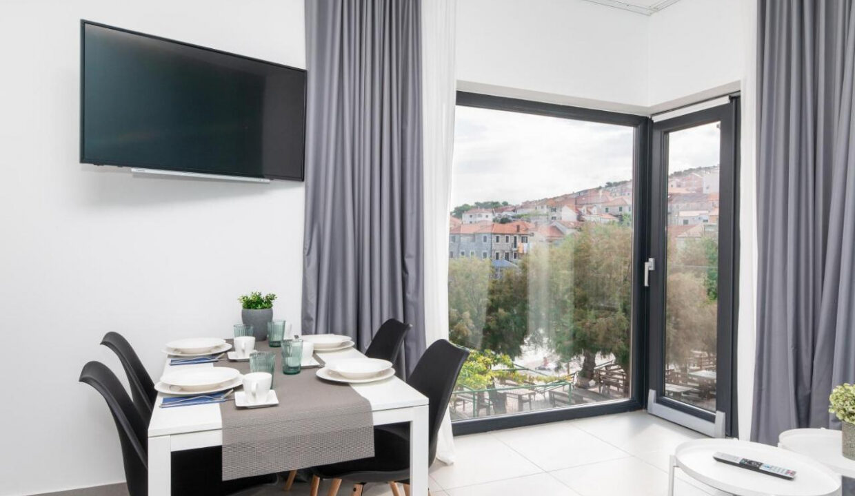 Außergewöhnliche Steinvilla auf Brac