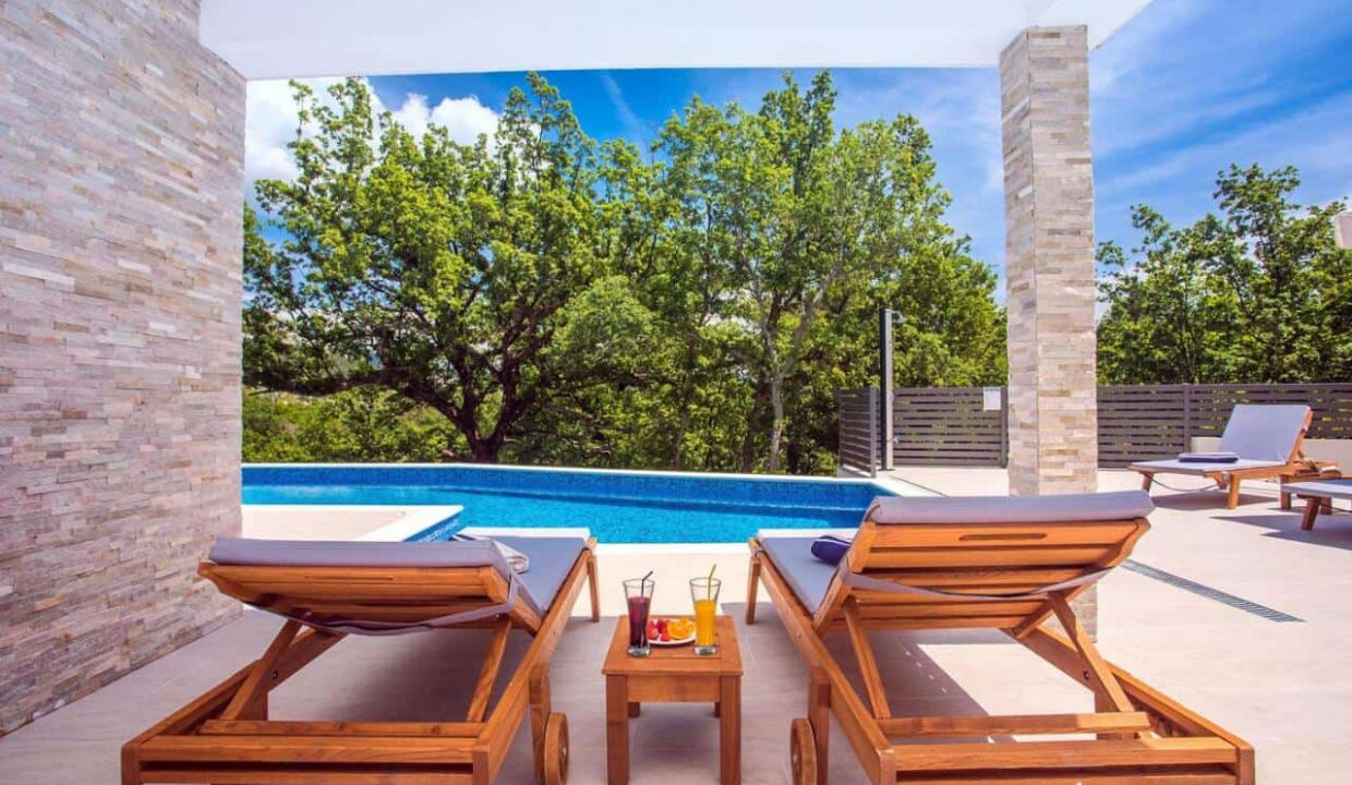 Modernes Haus in der Region Omis