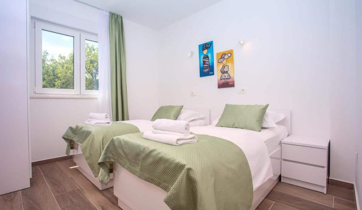 Modernes Haus in der Region Omis