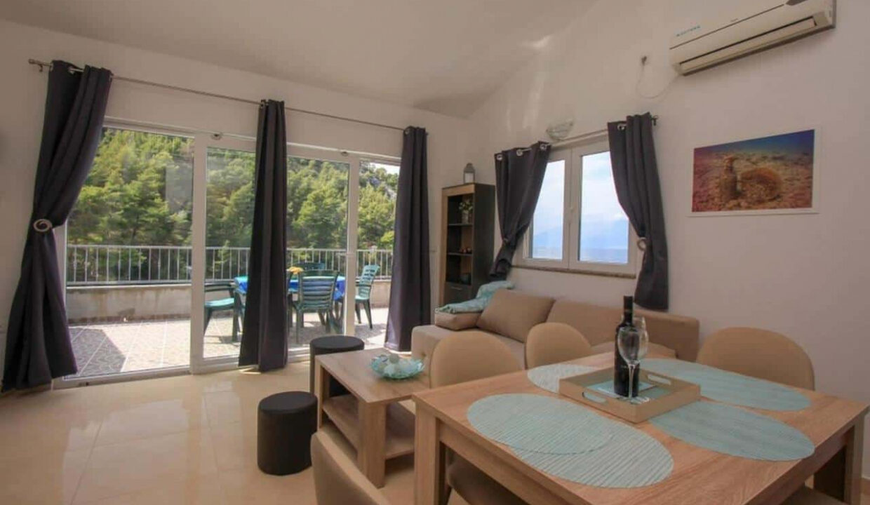 Traditionelles Haus am Meer auf der Insel Hvar