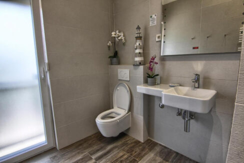 Grundstück am Meer Pakostane