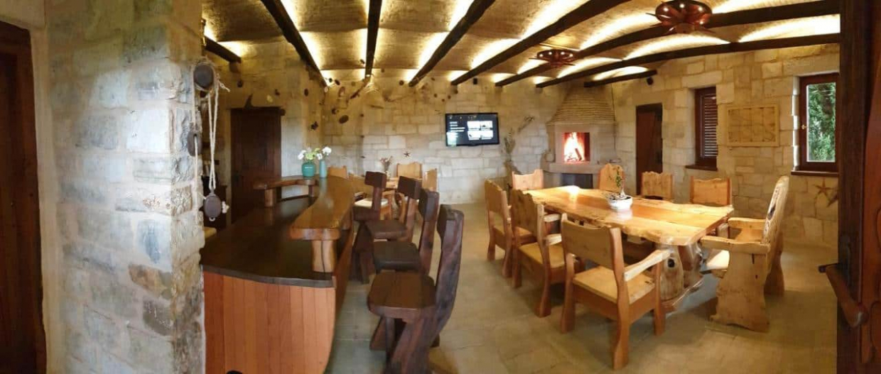 Erstaunliches Haus bei Pakostane