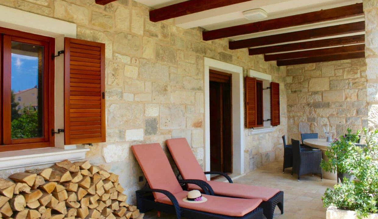 Erstaunliches Haus bei Pakostane