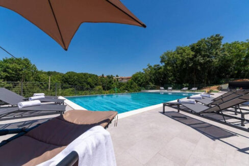 Elegantes modernes Haus -Tinjan, Istrien