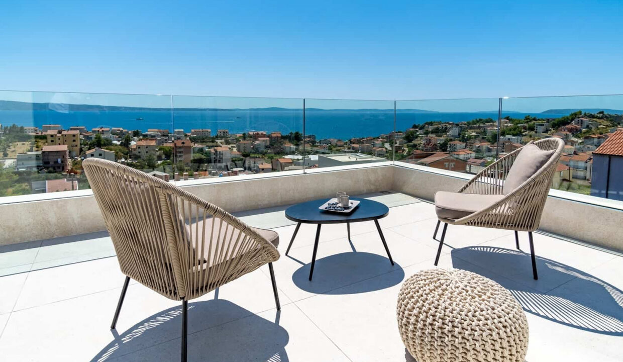 Ausgezeichnete neue Villa in Split