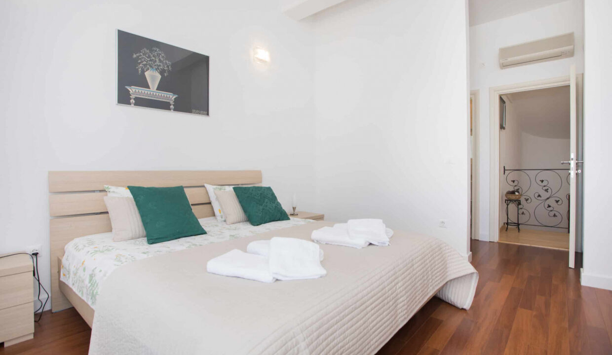 Haus mit Meerblick in der Nähe von Sibenik