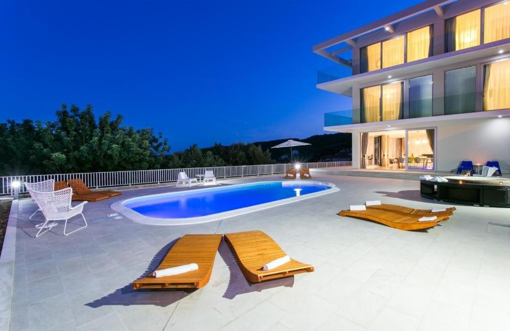 Prestigeträchtige Villa mit Meerblick in Dubrovnik