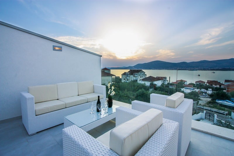 Haus mit Meerblick in Okrug Gornji